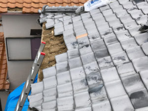 台風　瓦　補修工事