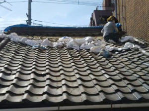 台風　屋根瓦　補修工事　葺き替え