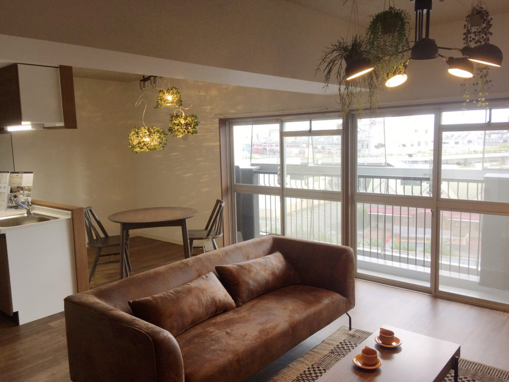 ユリシスエンファミエ　天井あらわし　全面リノベ　天王寺　マンション