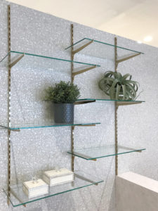 設計デザイン　大阪　家具コーディネート　小物コーディネート　エステサロン　スクエアプラス　内装デザイン