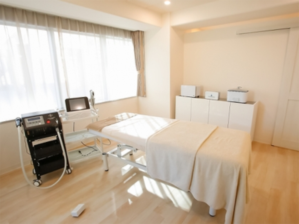 スクエアプラス　大阪　建築デザイン　コーディネート　エステサロン　新規オープン